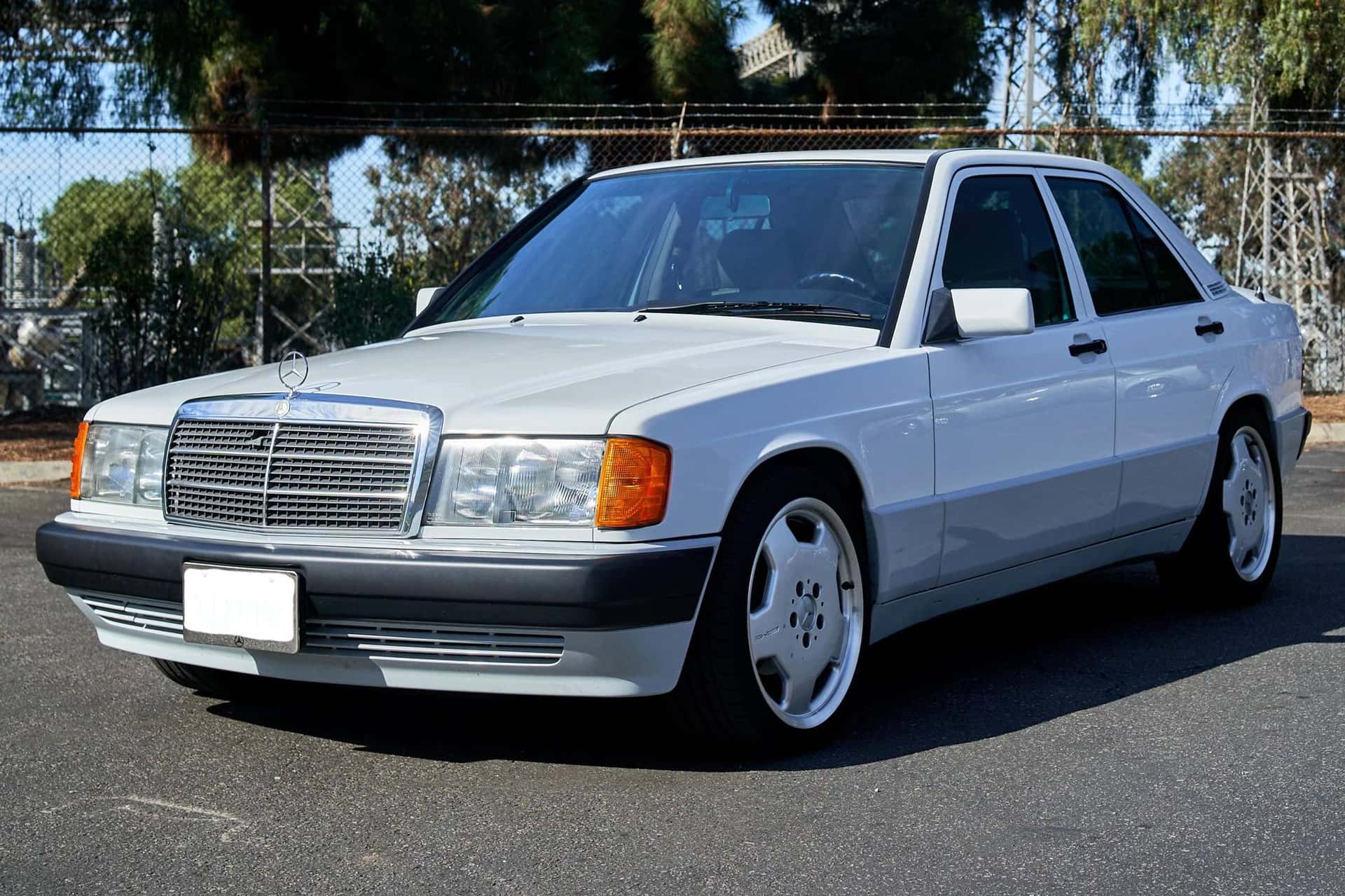 1992 Mercedes-Benz C-Class sold for $9,000