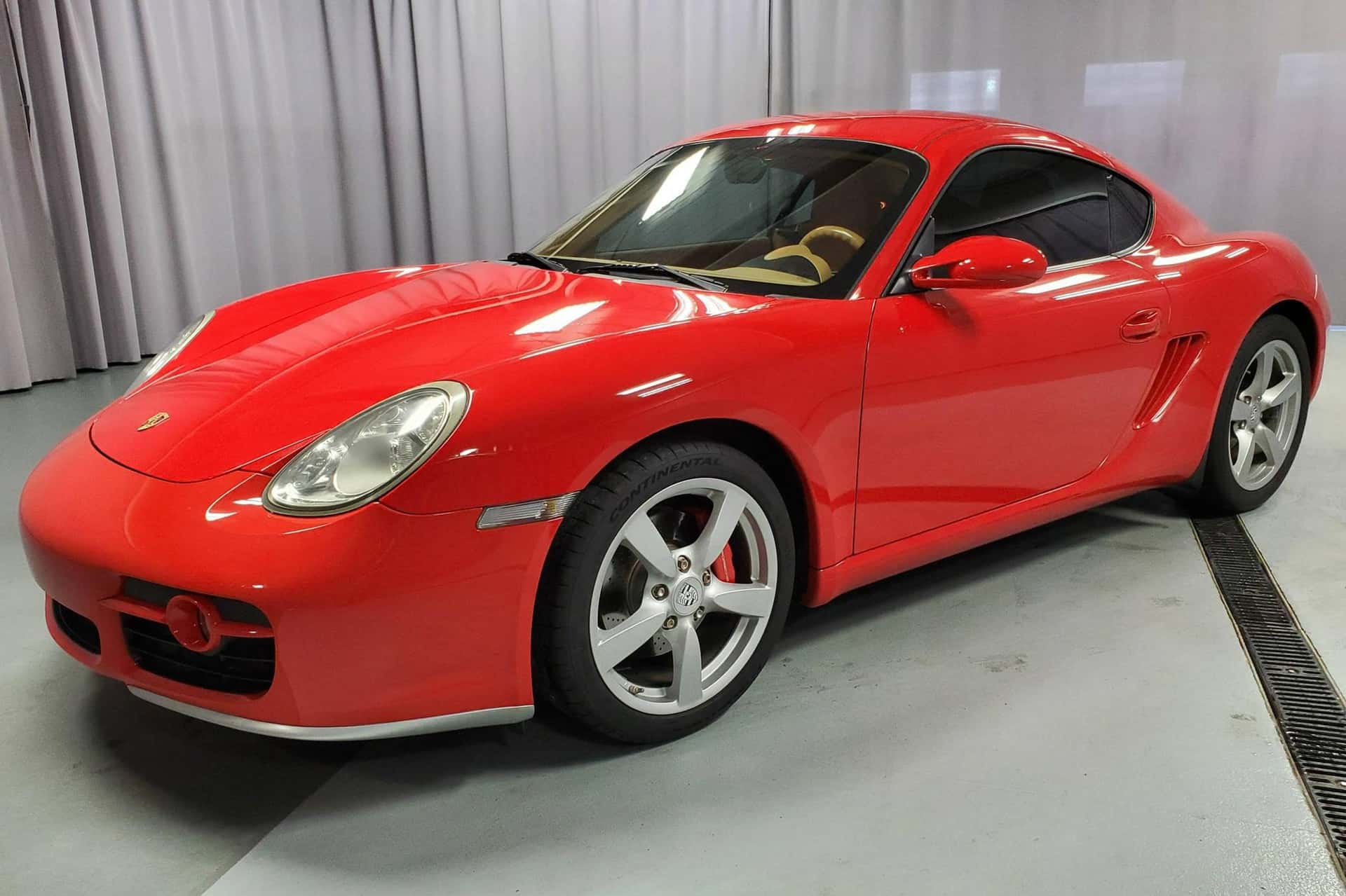 2008 Porsche 987 Cayman sold for $23,500
