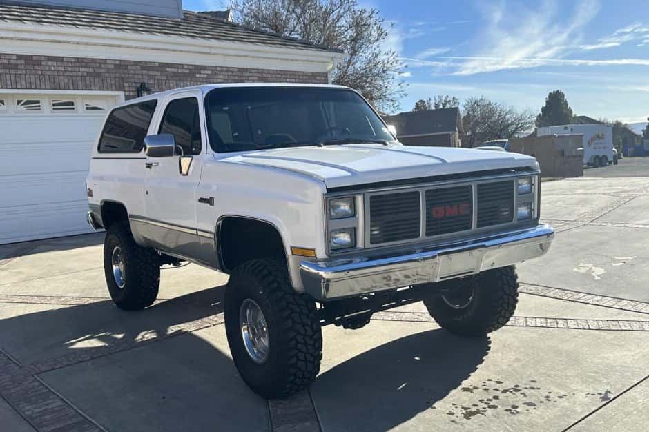 1986 GMC Jimmy (1973-1991) sold for $27,000