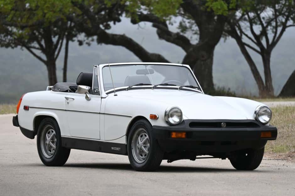 1977 MG Midget sold for $7,000