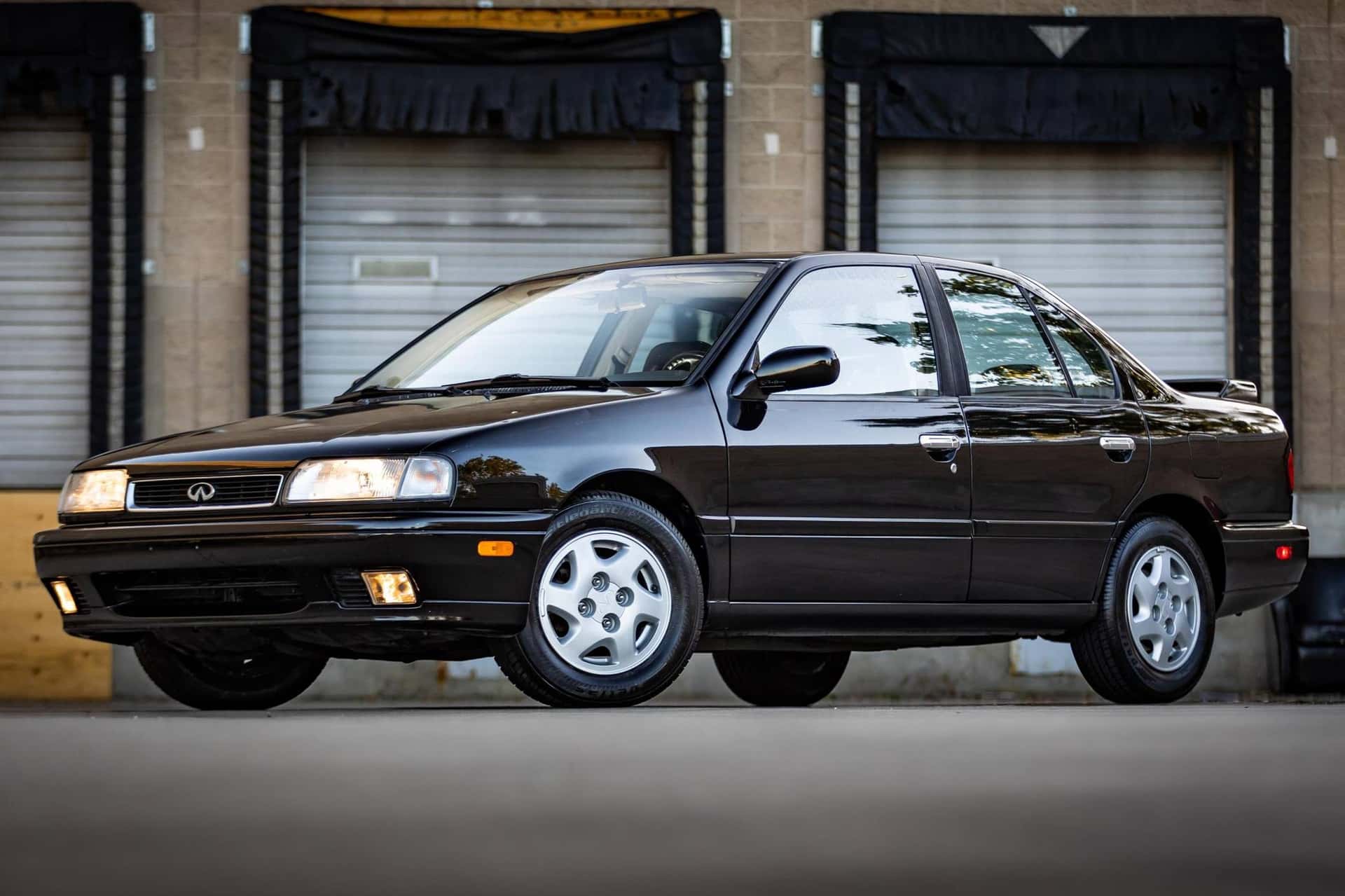 1995 Infiniti G20 sold for $5,900