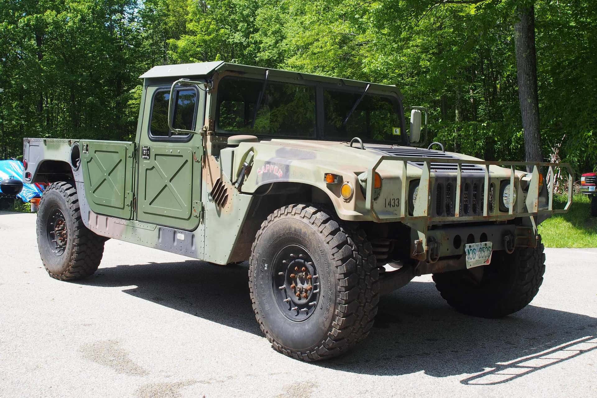 1989 AM General Hummer sold for $8,100