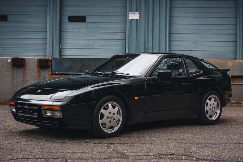 1990 Porsche 944 sold for $39,000