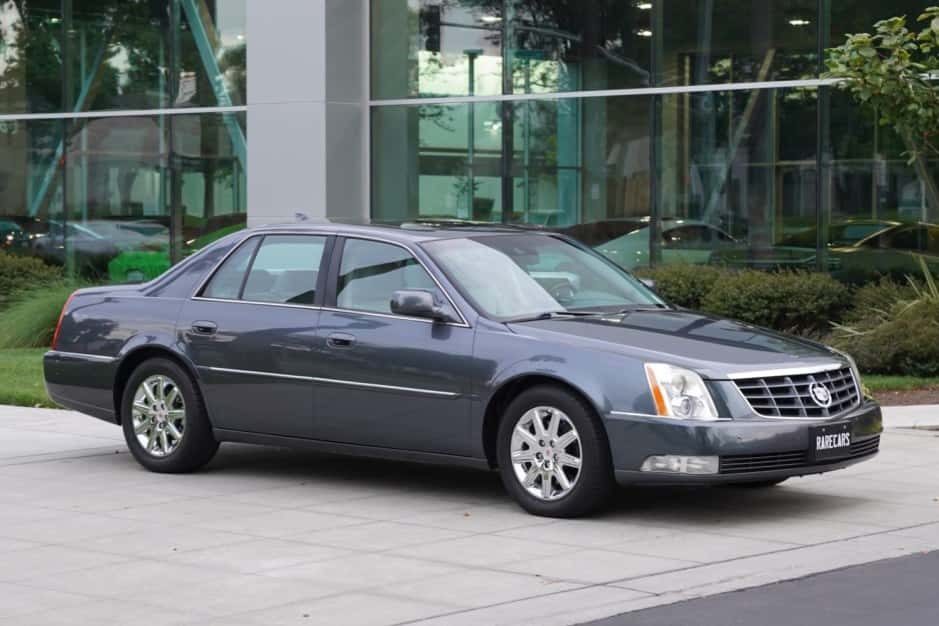2011 Cadillac DTS sold for $8,500