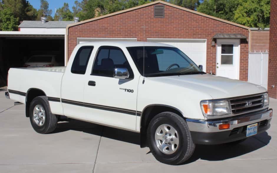 1997 Toyota T100 sold for $13,555