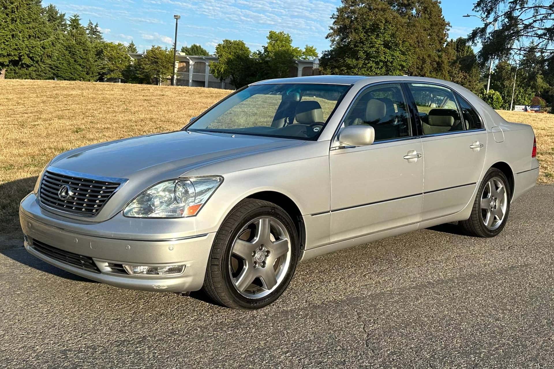 2005 Lexus LS sold for $13,500