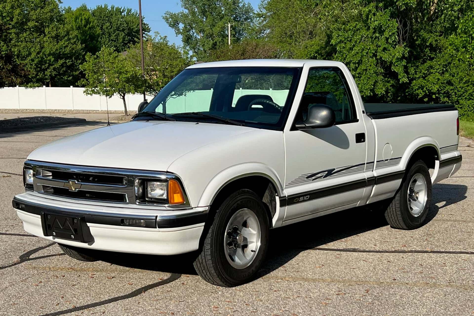 1996 Chevrolet S10 sold for $9,400
