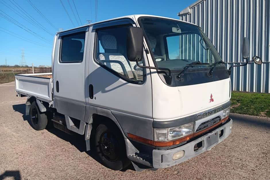 1996 Mitsubishi Canter sold for $5,800
