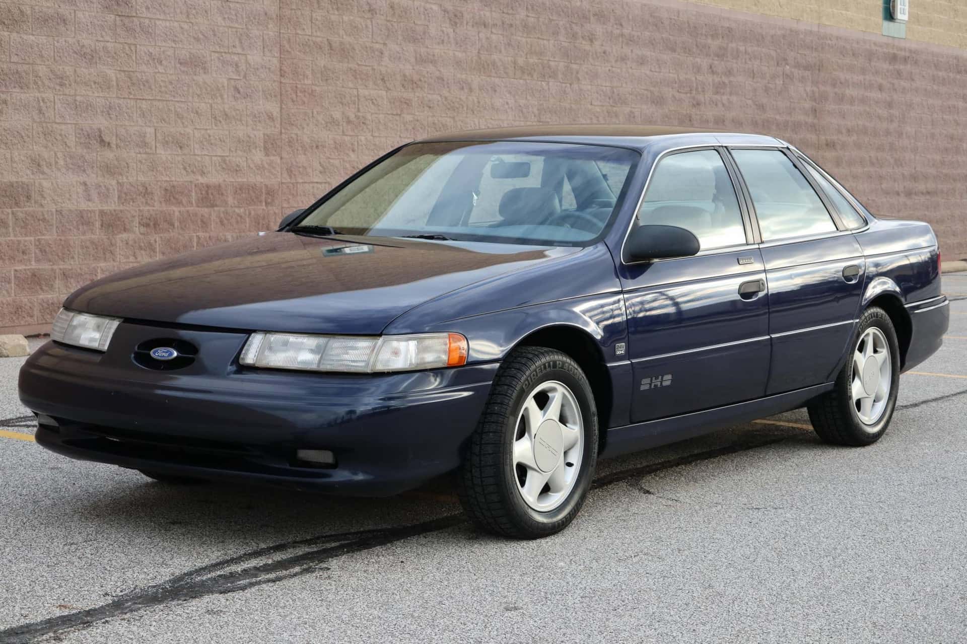 1992 Ford Taurus sold for $7,500