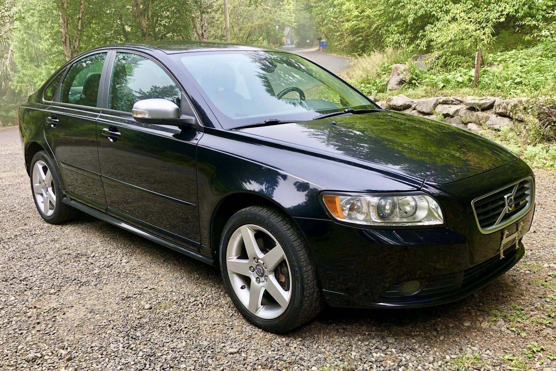 2010 Volvo S40 sold for $8,600