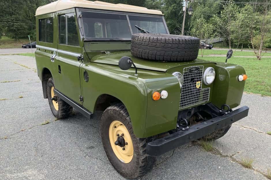 1965 Land Rover Series 88 sold for $19,000
