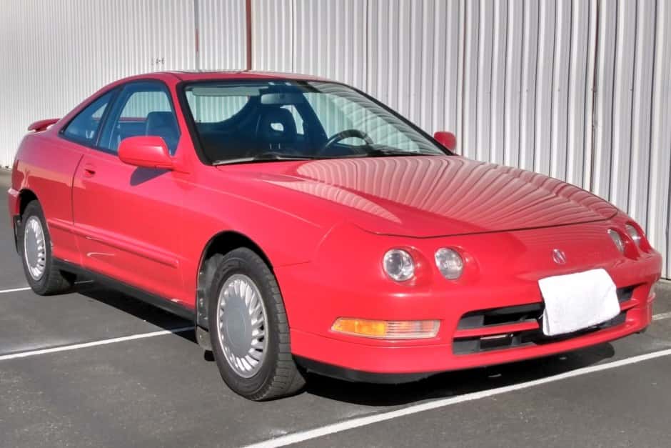 1996 Acura Integra sold for $9,000