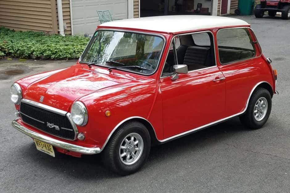 1974 Mini Mk I-III Cooper sold for $15,000