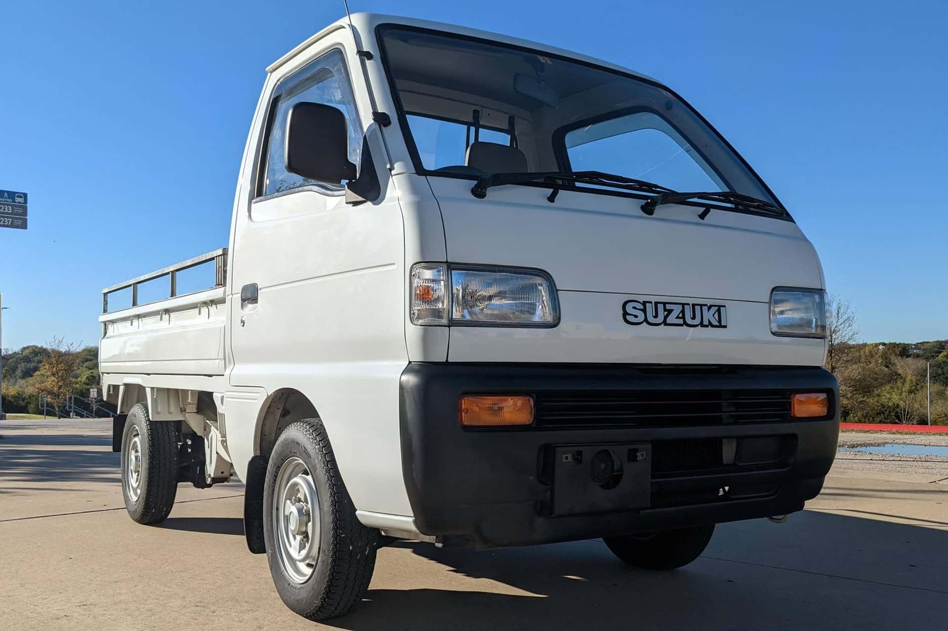 1995 Suzuki Carry Truck sold for $7,500
