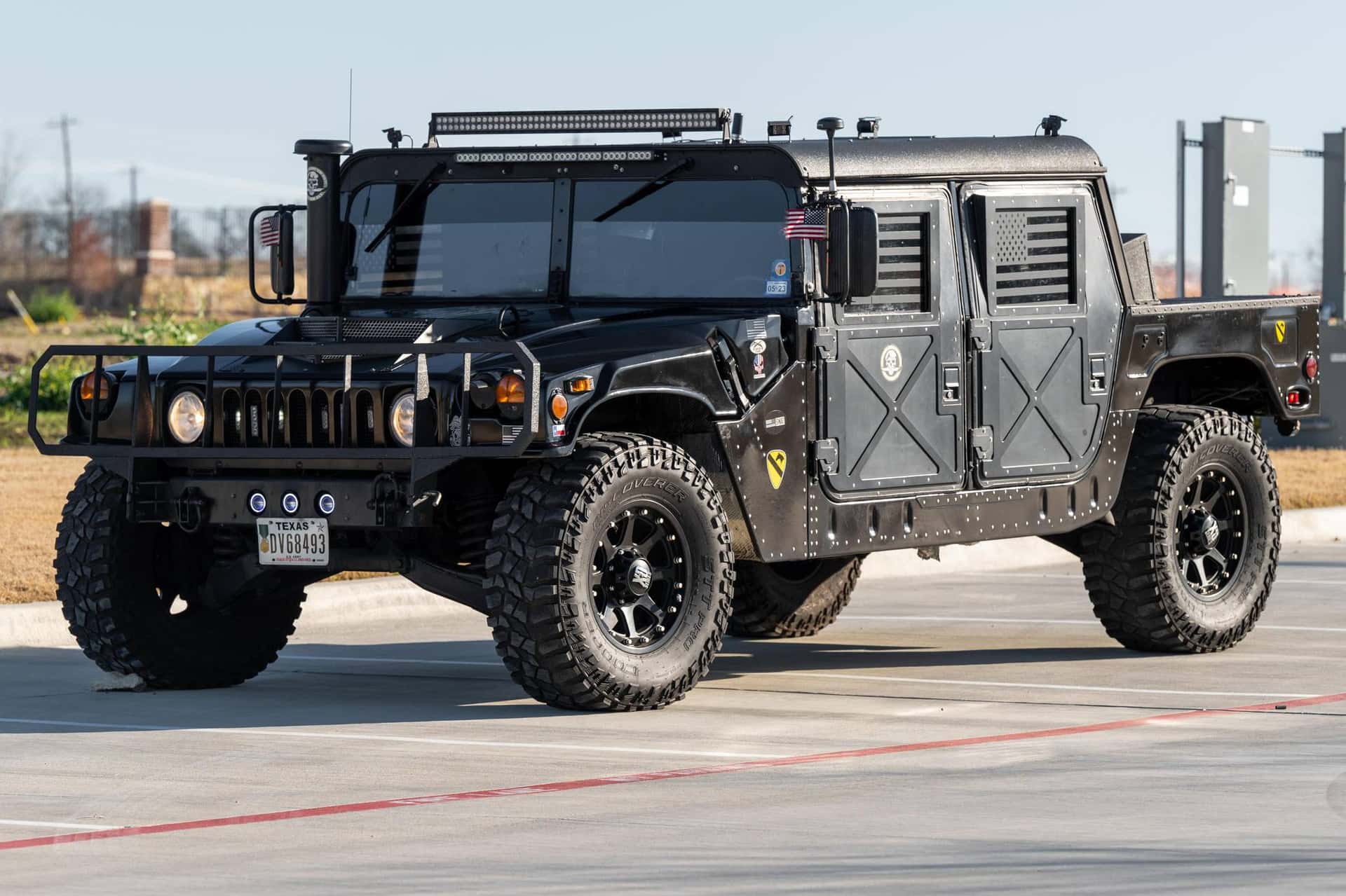 1987 AM General Hummer sold for $37,000