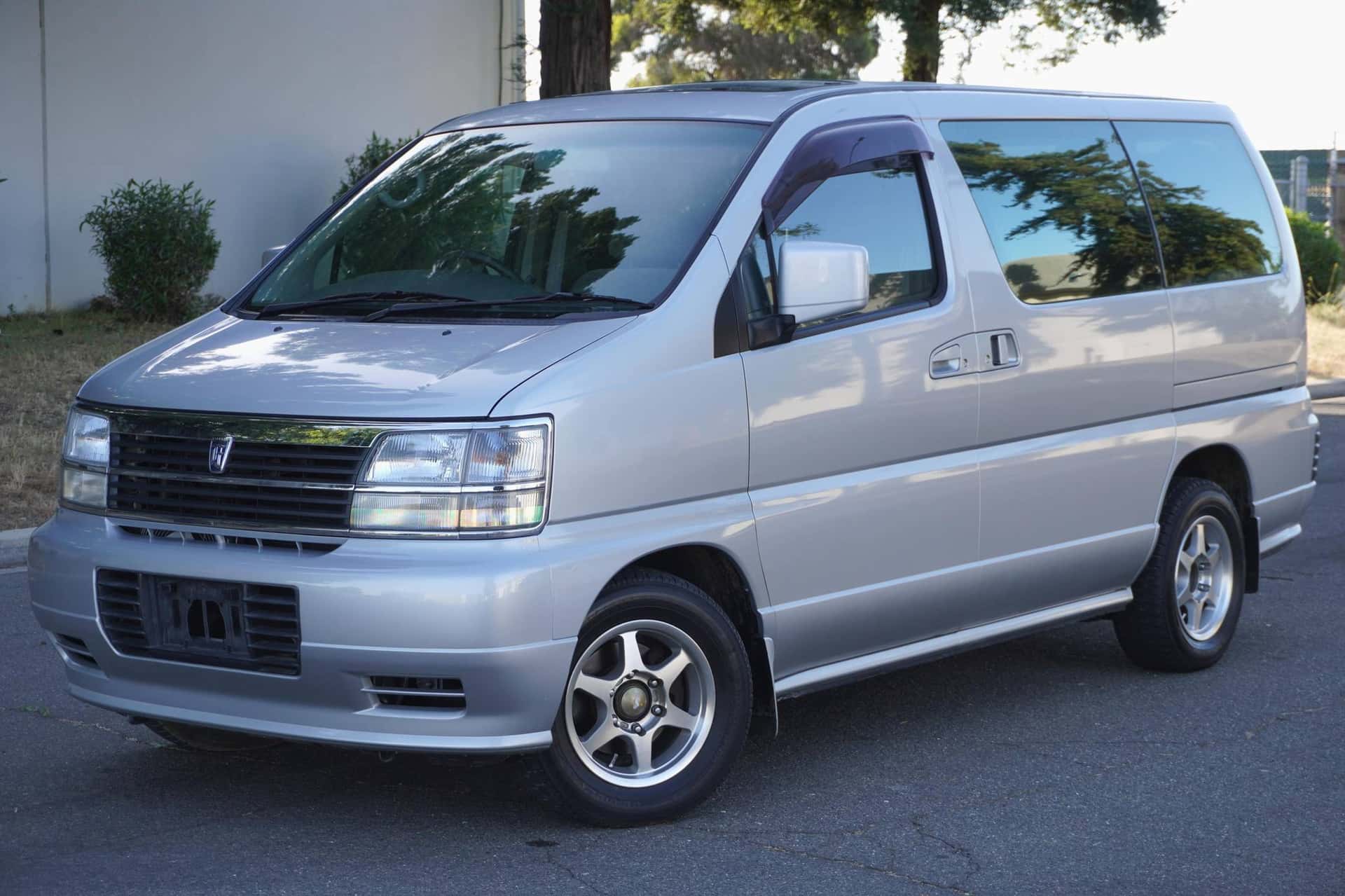 1998 Nissan Elgrand sold for $5,500