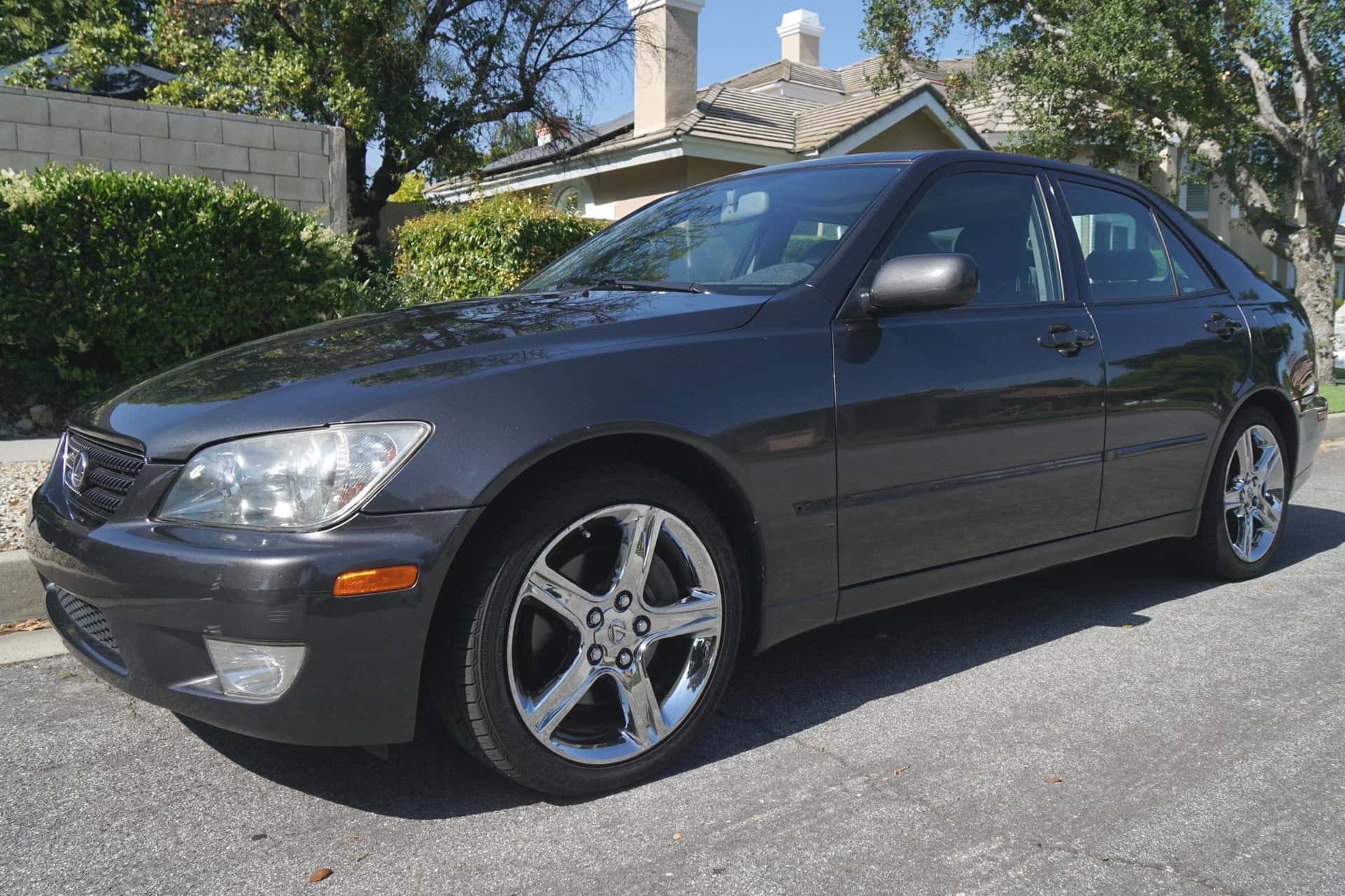2003 Lexus IS sold for $18,700
