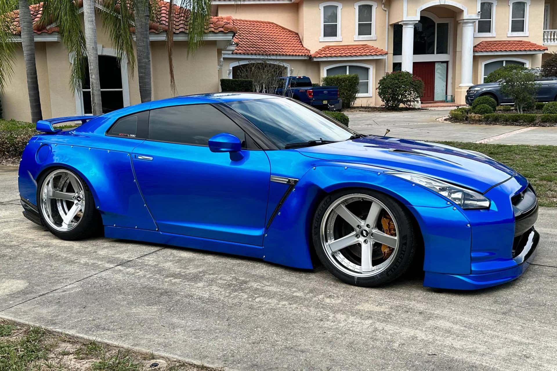 2009 Nissan R35 GT-R sold for $61,000
