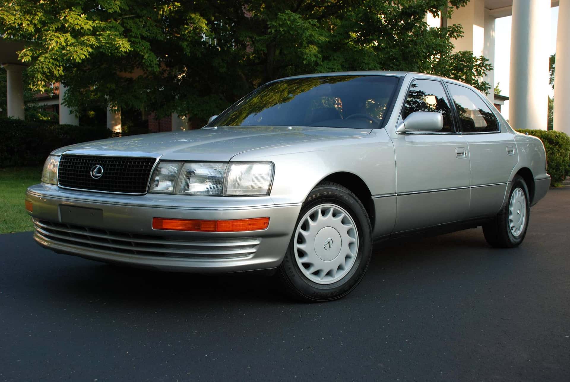 1990 Lexus LS sold for $7,200