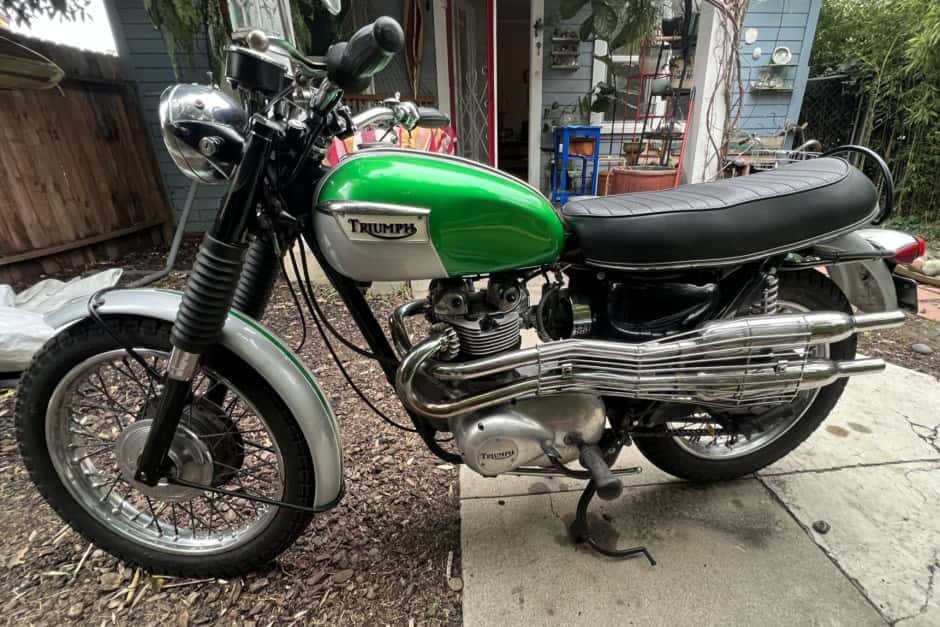 1969 Triumph Trophy sold for $3,000