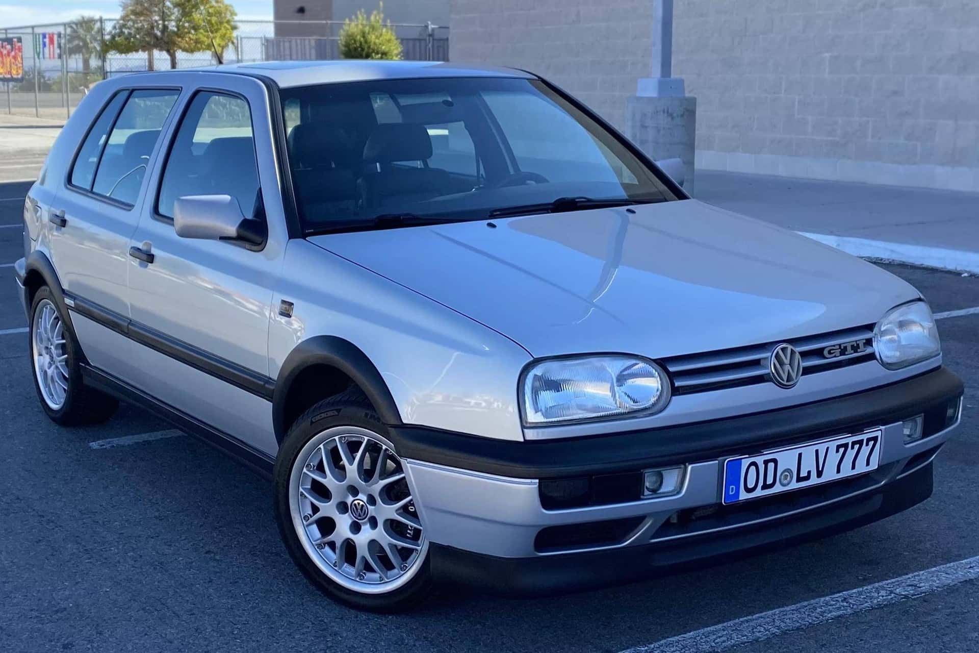 1995 Volkswagen Mk3 GTI sold for $8,600