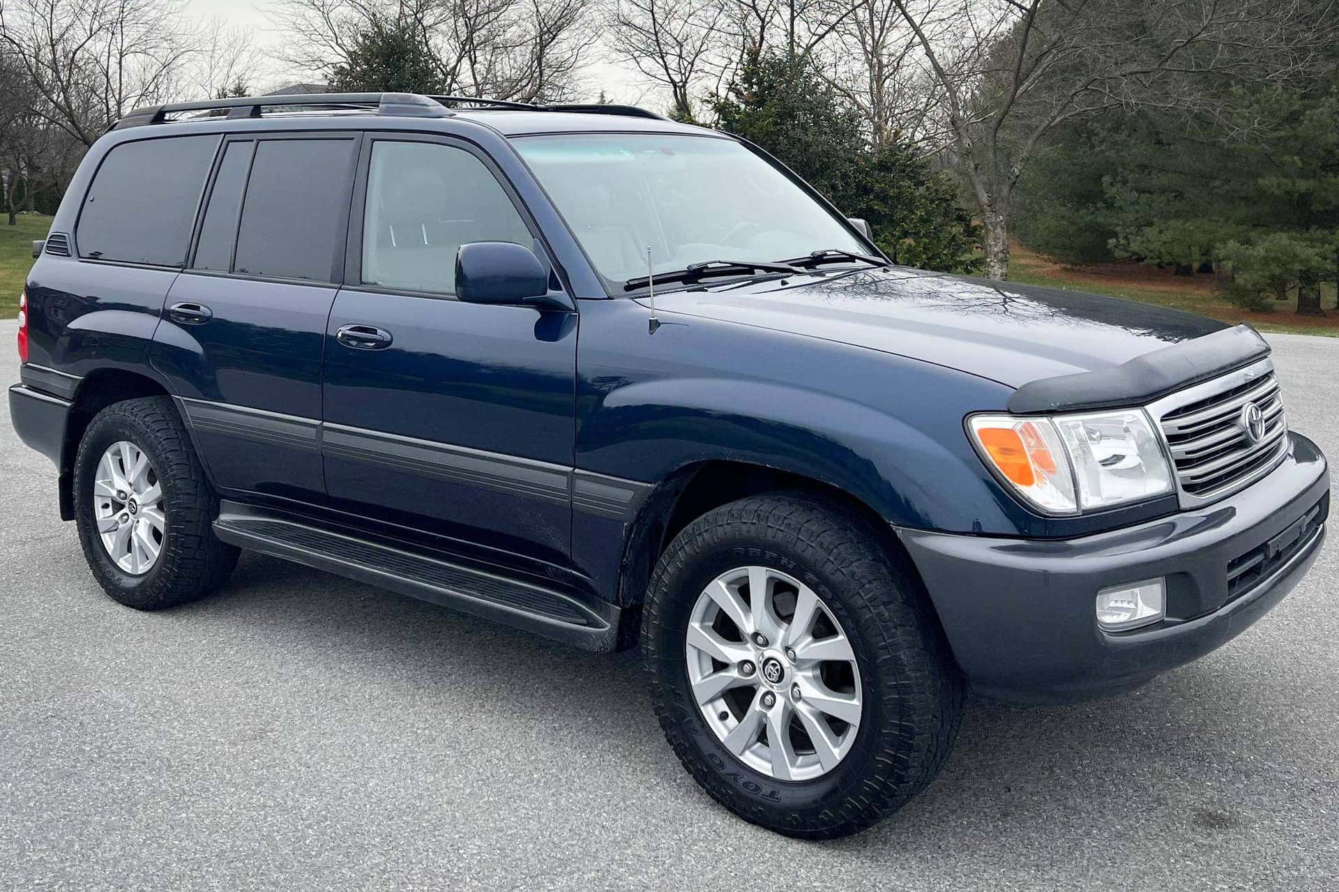 2005 Toyota Land Cruiser sold for $27,750