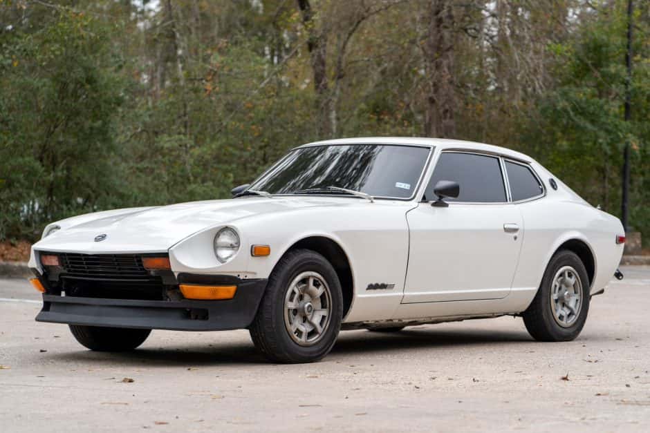 1975 Datsun 280Z sold for $9,700