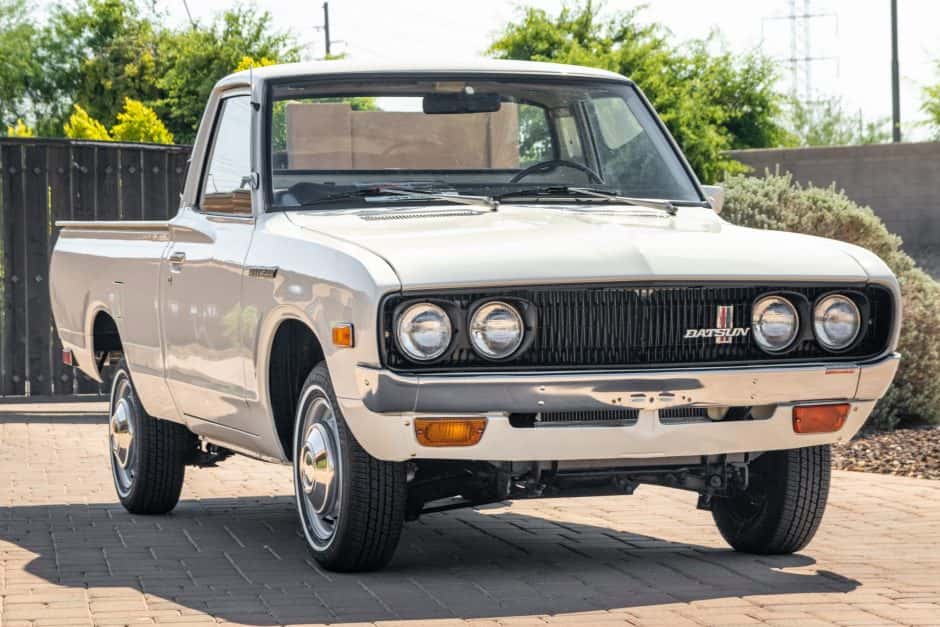 1974 Datsun Pickup sold for $12,500