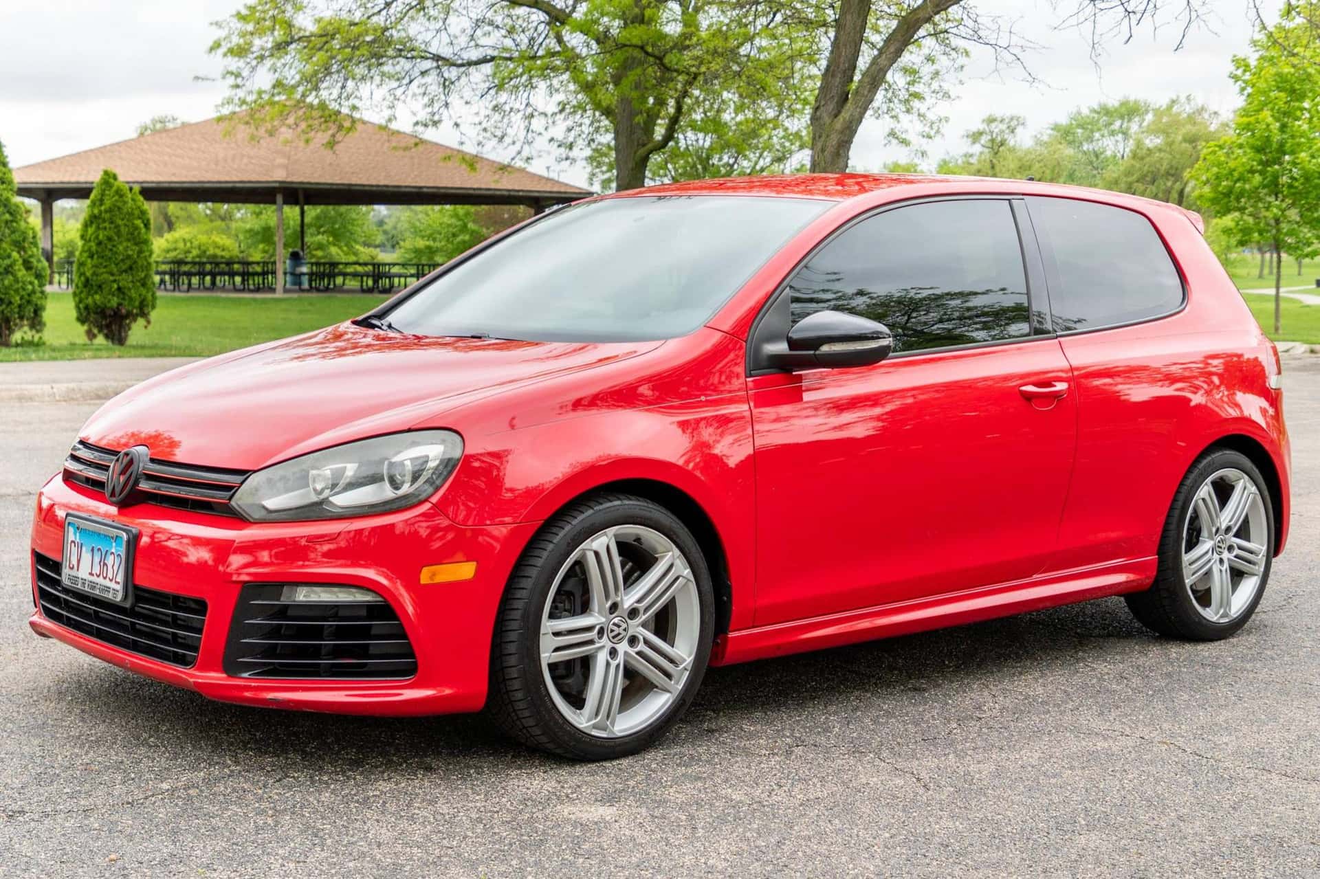 2013 Volkswagen Golf R sold for $10,900