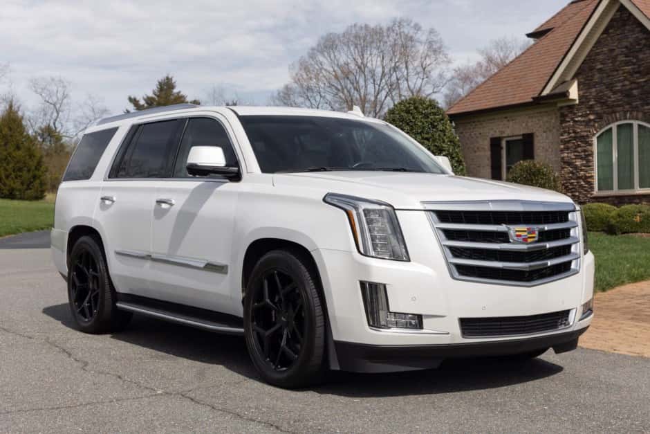 2016 Cadillac Escalade K2XL (2015-2020) sold for $48,250
