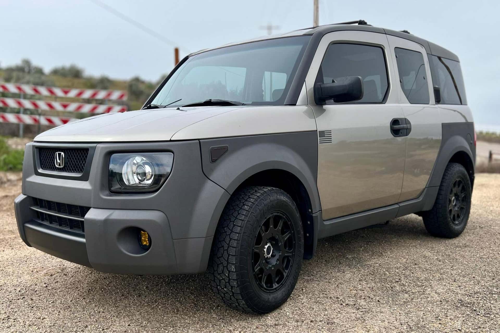 2004 Honda Element sold for $8,469