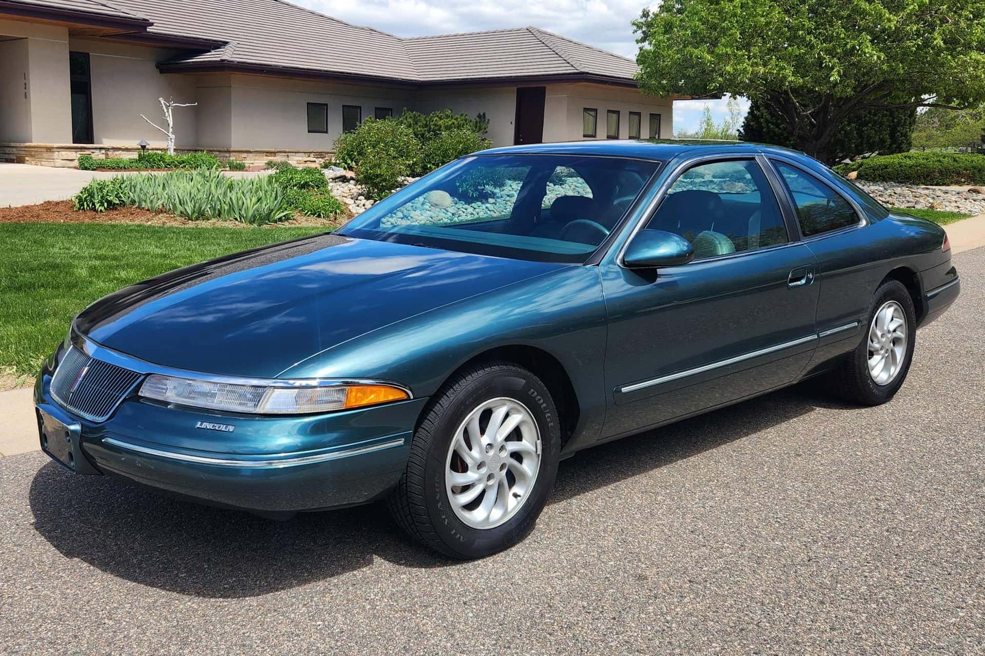 1995 Lincoln Mark VIII sold for $5,656