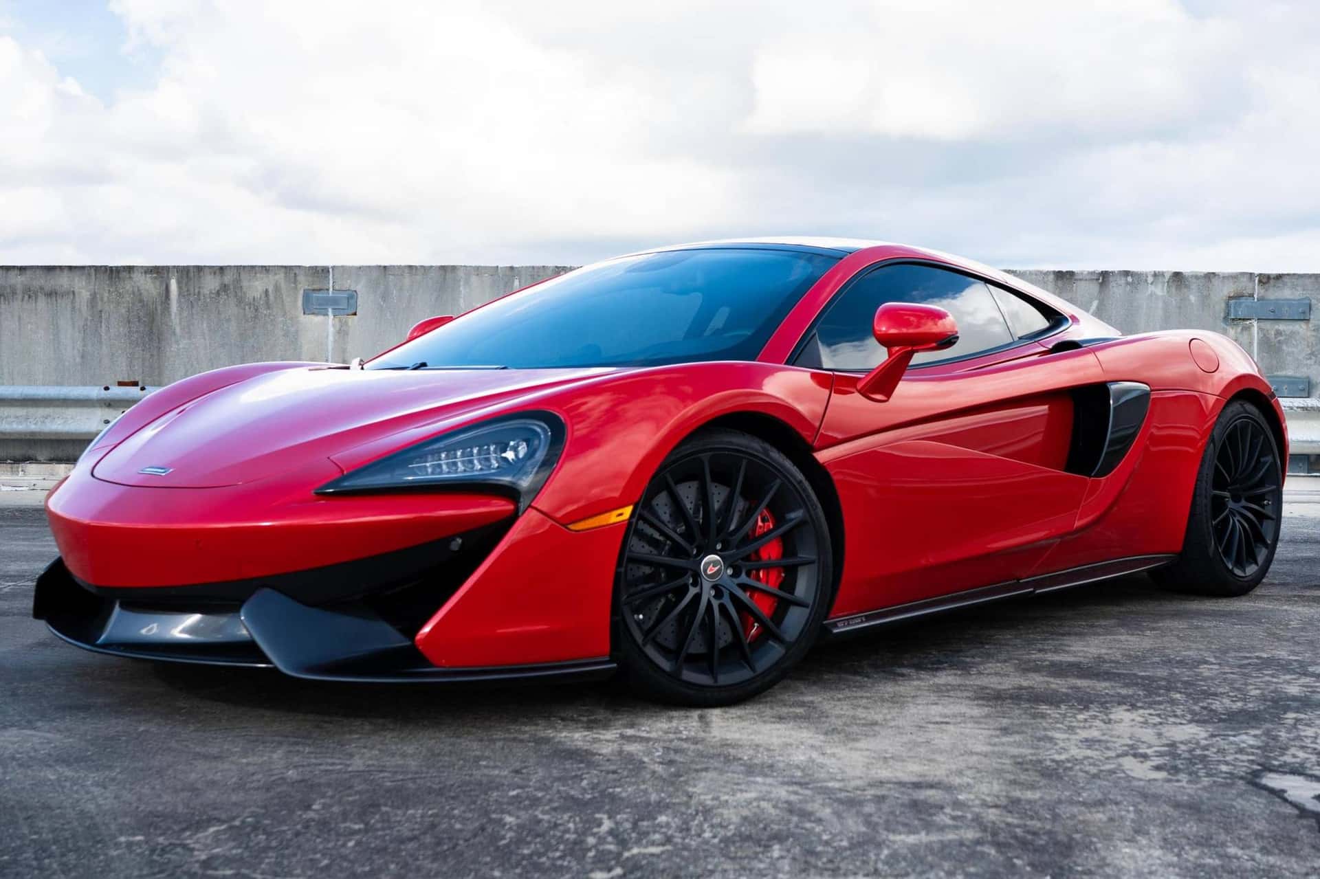 2018 McLaren 570GT sold for $118,500