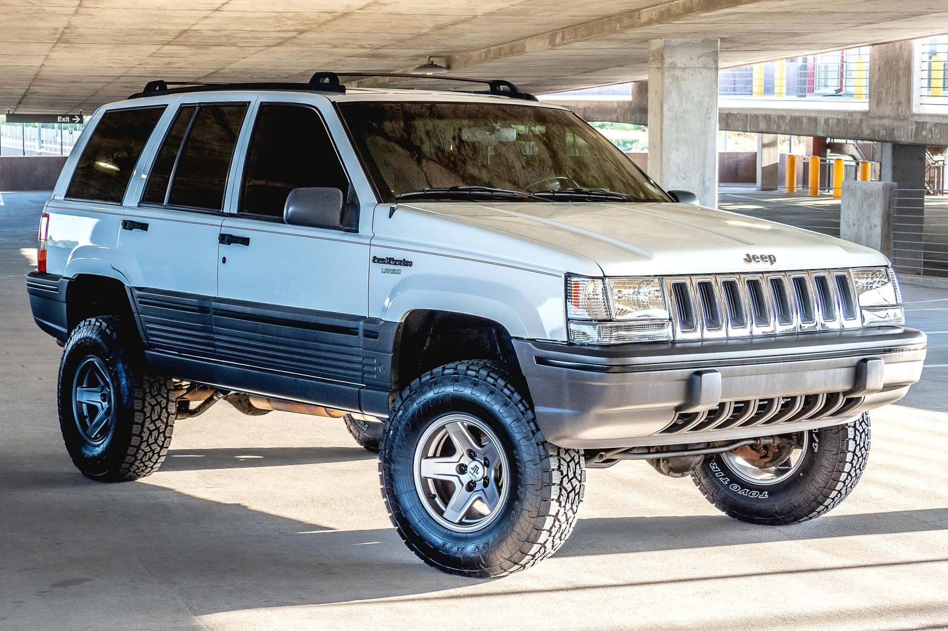 1993 Jeep Grand Cherokee sold for $9,500
