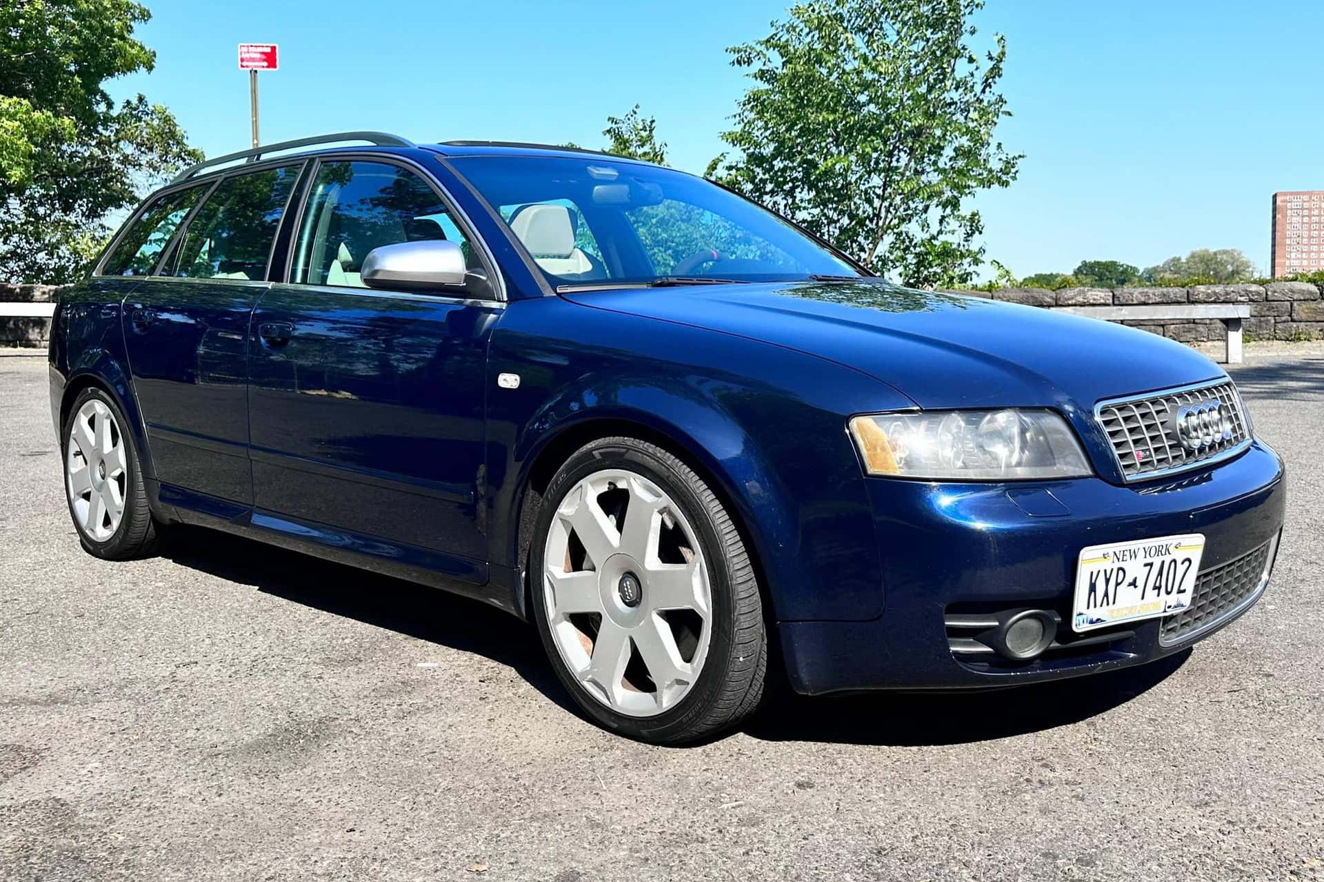 2005 Audi B6 S4 sold for $10,222