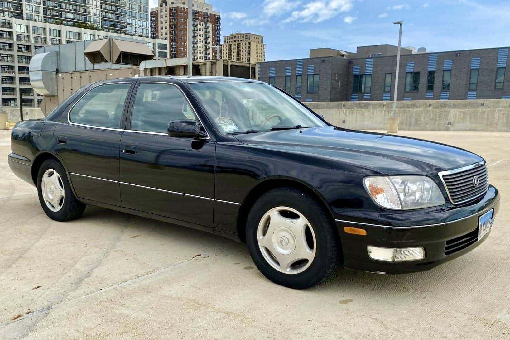 2000 Lexus LS sold for $4,350