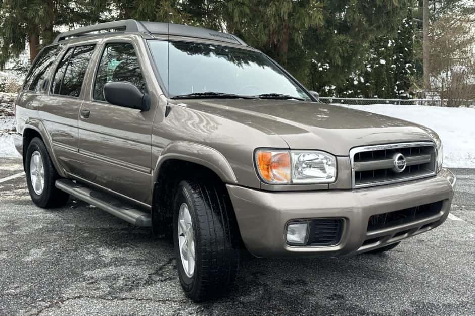 2002 Nissan Pathfinder sold for $6,100