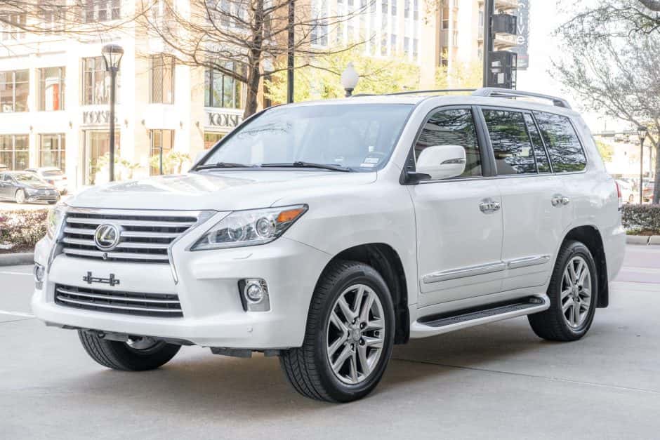 2014 Lexus LX570 sold for $46,250