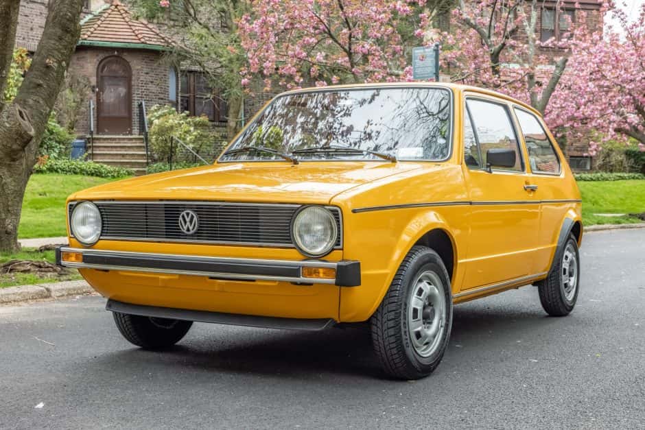 1976 Volkswagen Golf & Rabbit sold for $13,250