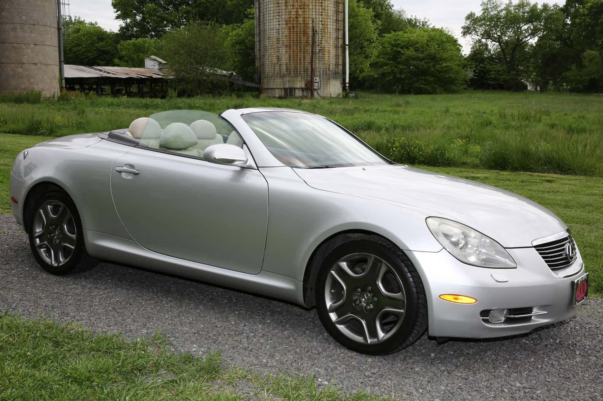 2006 Lexus SC sold for $14,275