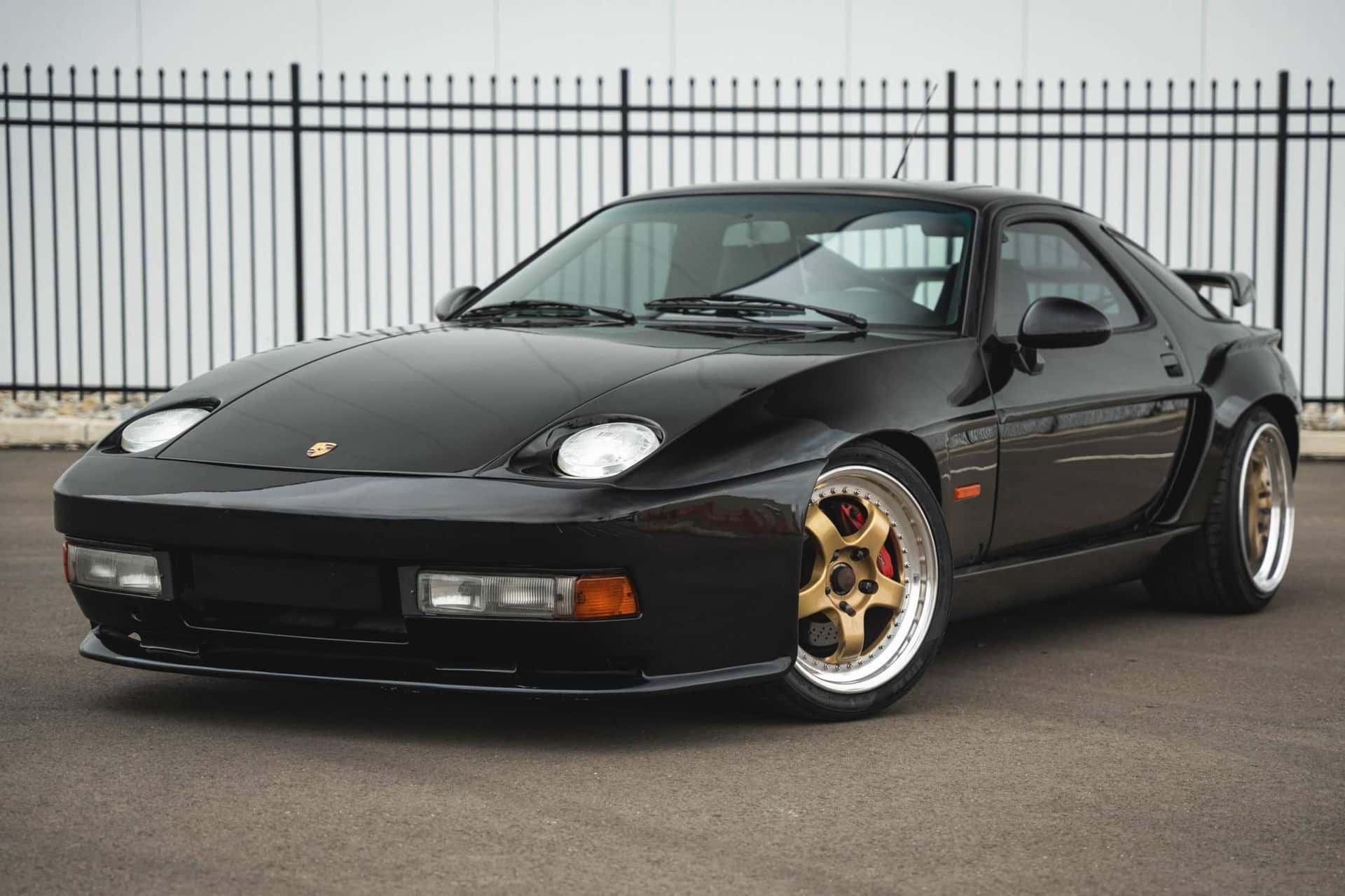 1989 Porsche 928 sold for $31,666