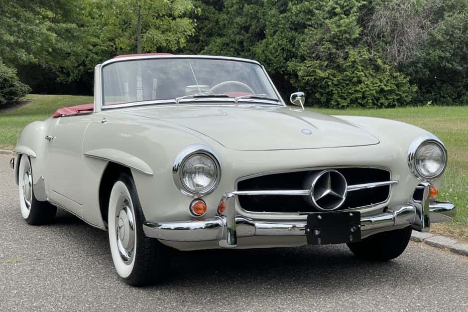 1963 Mercedes-Benz 190SL sold for $145,000