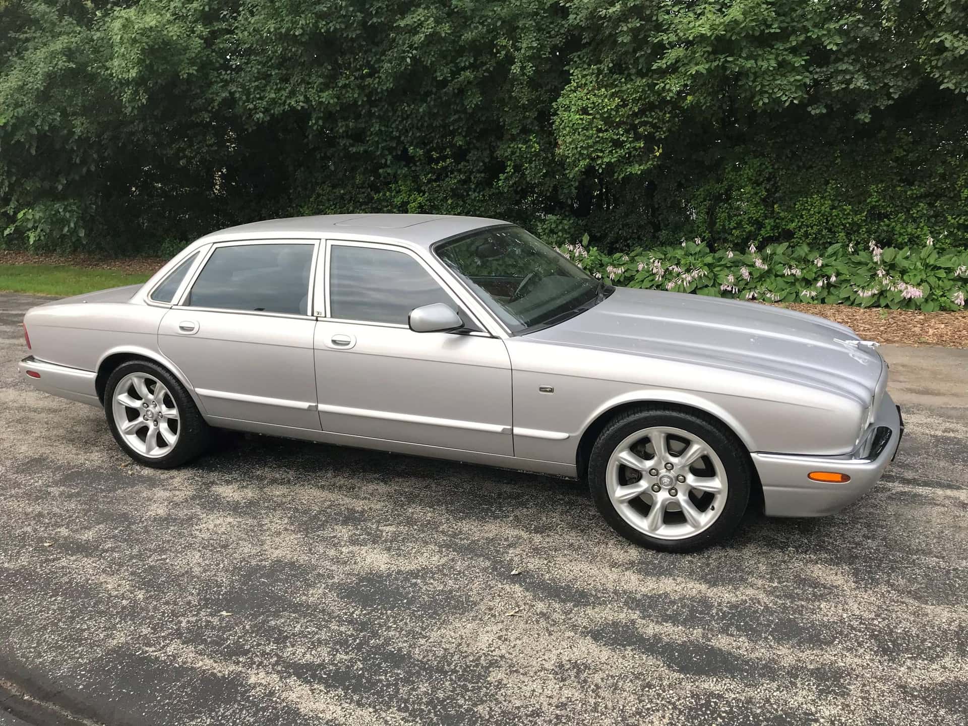 2001 Jaguar XJR sold for $6,000