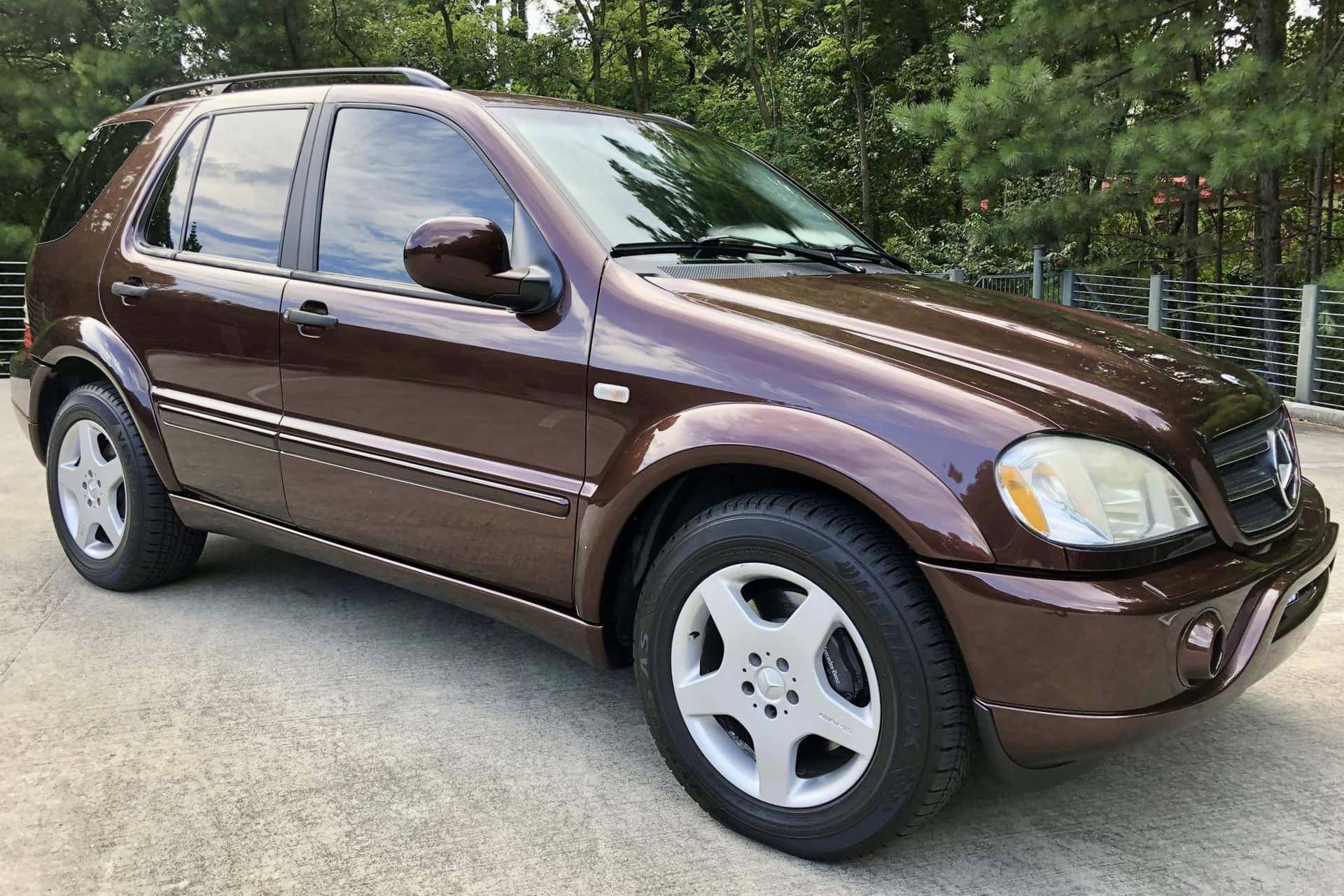 2001 Mercedes-Benz ML AMG sold for $8,200