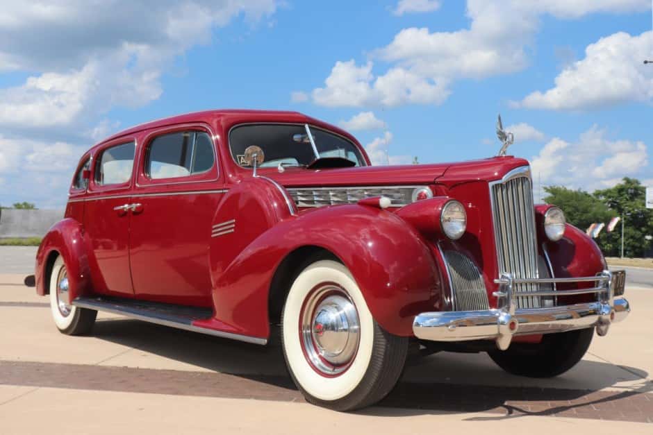 1940 Packard Eight sold for $25,000