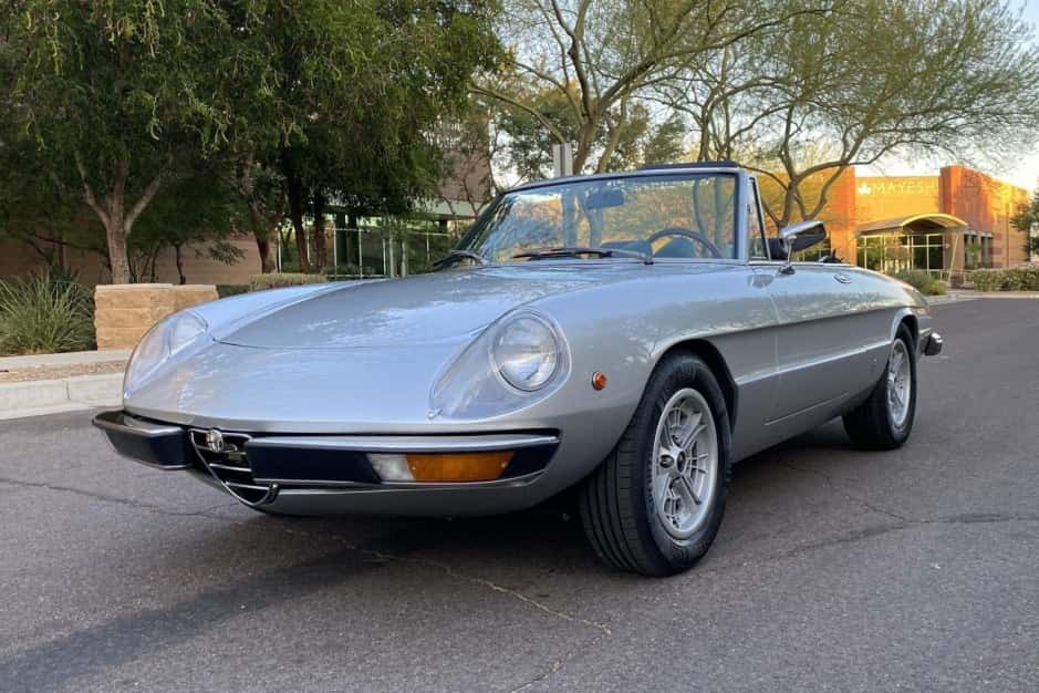 1973 Alfa Romeo 105/115 Spider Series 2 sold for $40,000