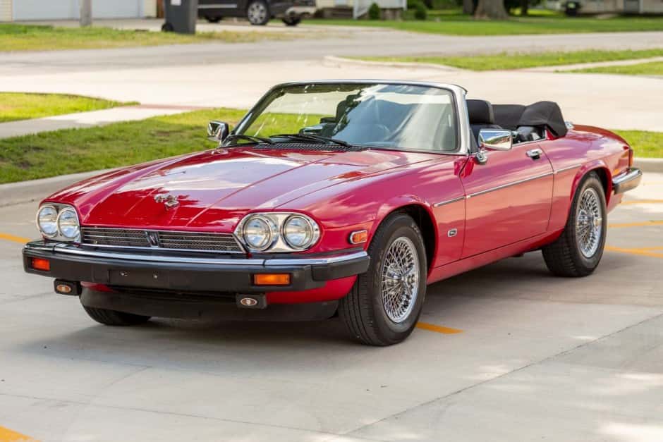 1989 Jaguar XJS sold for $15,255