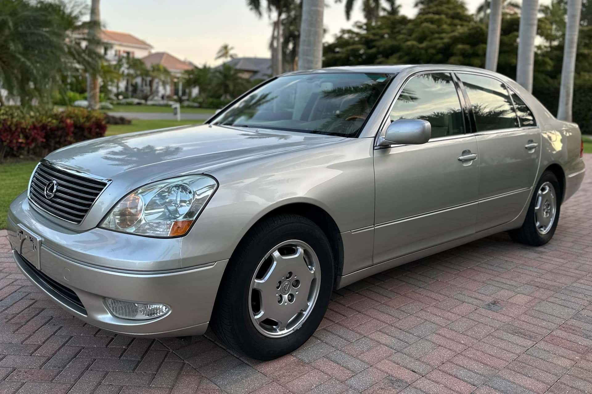 2002 Lexus LS sold for $7,500