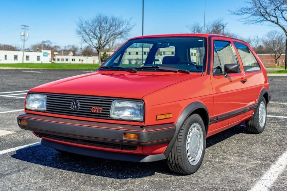 1985 Volkswagen GTI Mk2 sold for $15,250