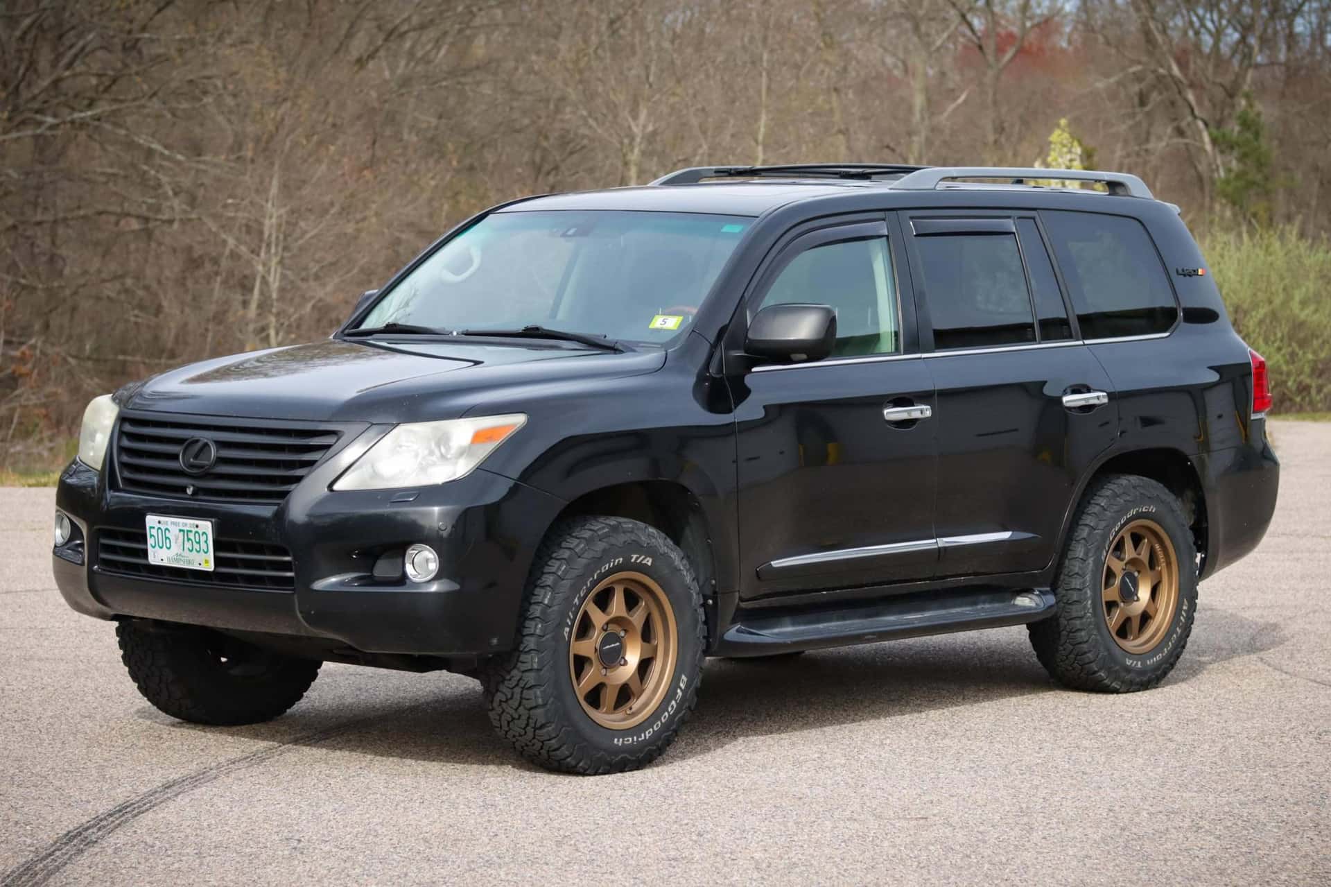 2009 Lexus LX sold for $14,750
